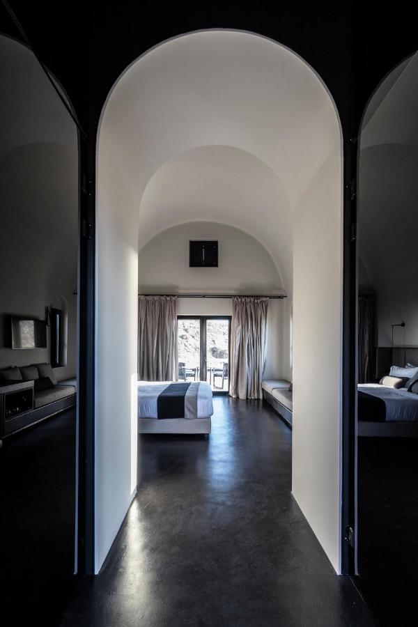 Aparthotel Nimbus Santorini Oia  Exterior foto