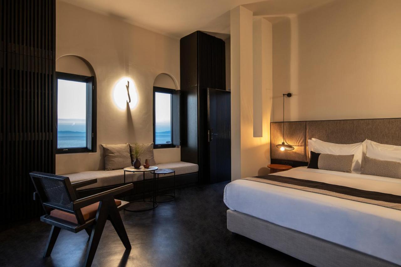 Aparthotel Nimbus Santorini Oia  Exterior foto
